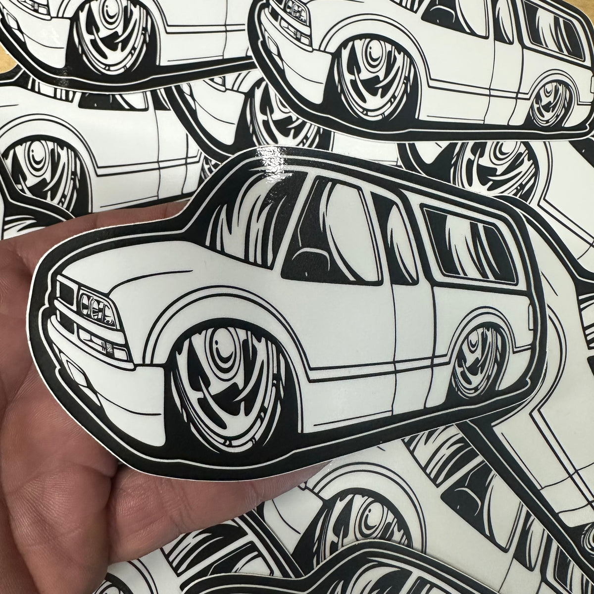 WHITE ROUND BODY S-10 STICKER – Drop Em wear clothing