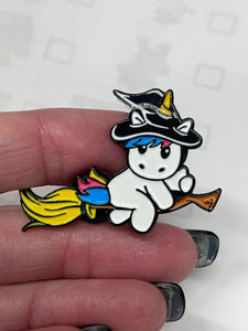 2021 SPRINKLES WITCH HAT PIN  (#32)