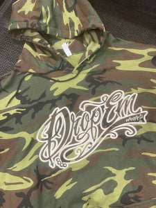 CAMO EMBROIDERED HOODIE WITH TAN TATTOO SCRIPT LOGO